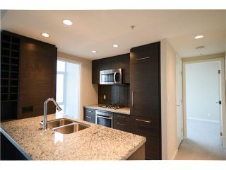 Photo 4: 3006 833 HOMER Street in Vancouver: Downtown VW Condo for sale in "ATELIER" (Vancouver West)  : MLS®# V1117207
