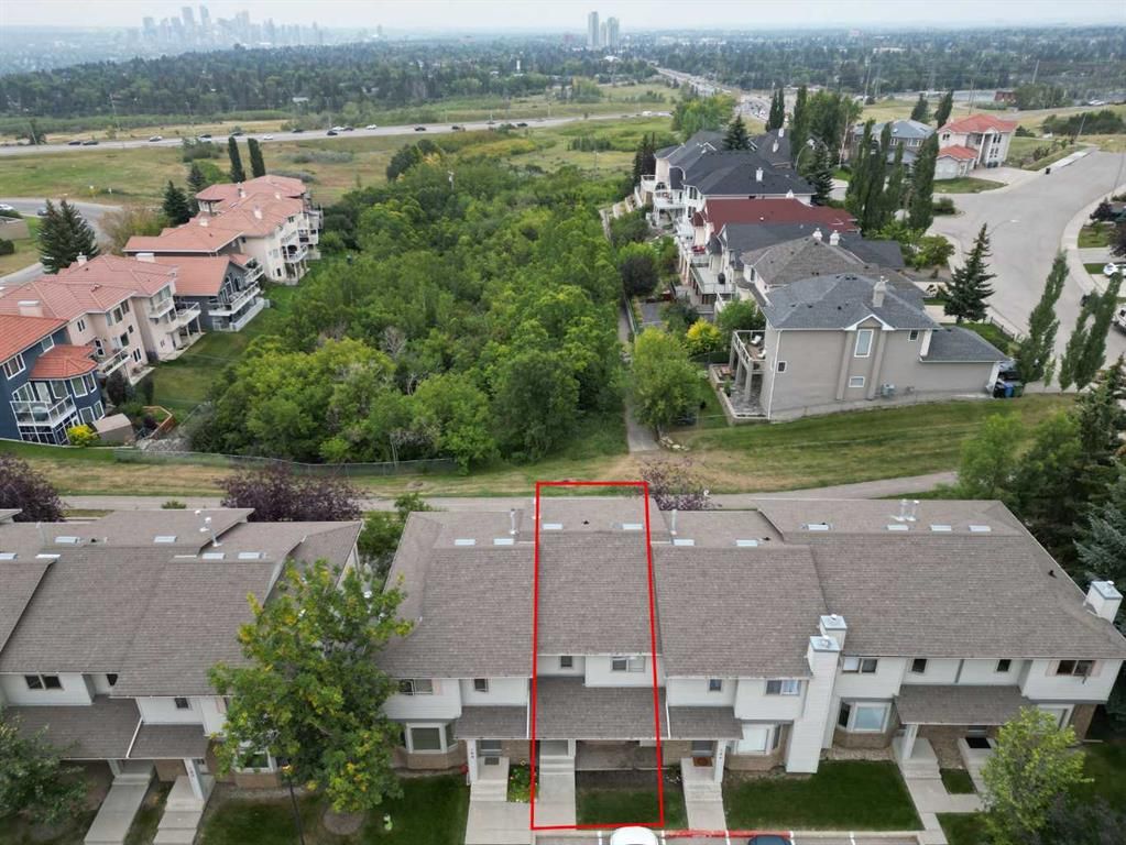 Main Photo: 185 Patina Park SW in Calgary: Patterson Row/Townhouse for sale : MLS®# A2073791