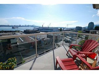 Photo 3: 405 333 E 1ST Street in North Vancouver: Lower Lonsdale Condo for sale : MLS®# V1100119