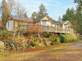 Photo 1: 5880 Bear Hill Rd in Saanich: SW Elk Lake House for sale (Saanich West)  : MLS®# 920679