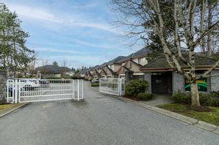 Photo 3: 1 8855 212 Street in Langley: Walnut Grove Townhouse for sale in "Golden Ridge" : MLS®# R2654133