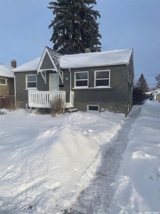 Photo 1: 2341 Broder Street in Regina: Broders Annex Residential for sale : MLS®# SK963164