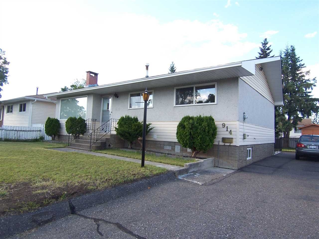 Main Photo: 914 VEDDER Crescent in Prince George: Spruceland House for sale in "SPRUCELAND/RAINBOW PARK" (PG City West (Zone 71))  : MLS®# R2087102