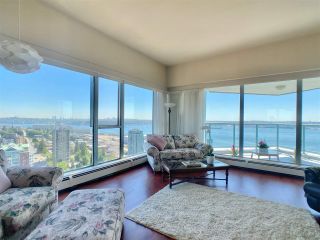 Photo 8: 2701 120 W 2 Street in North Vancouver: Lower Lonsdale Condo for sale in "Observatory" : MLS®# R2513687