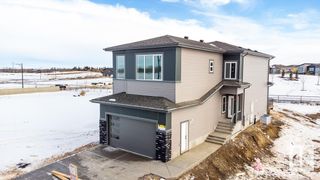 Photo 3: 1375 Siskin Wynd NW in Edmonton: Zone 59 House for sale : MLS®# E4325372