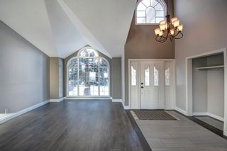 Photo 4: 214 Edgeview Drive NW in Calgary: Edgemont Detached for sale : MLS®# A2014257