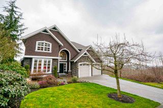 Photo 1: 3279 BOXWOOD Court in Abbotsford: Abbotsford East House for sale in "The Highlands" : MLS®# R2444618