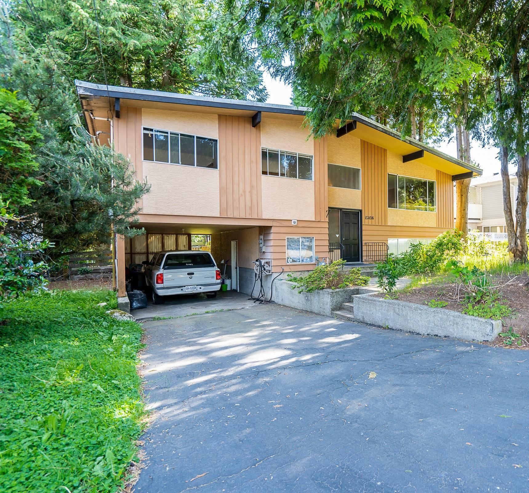 15836  RUSSELL Avenue, White Rock