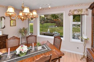 Photo 11: 8586 Cathedral Pl in North Saanich: NS Dean Park House for sale : MLS®# 895501