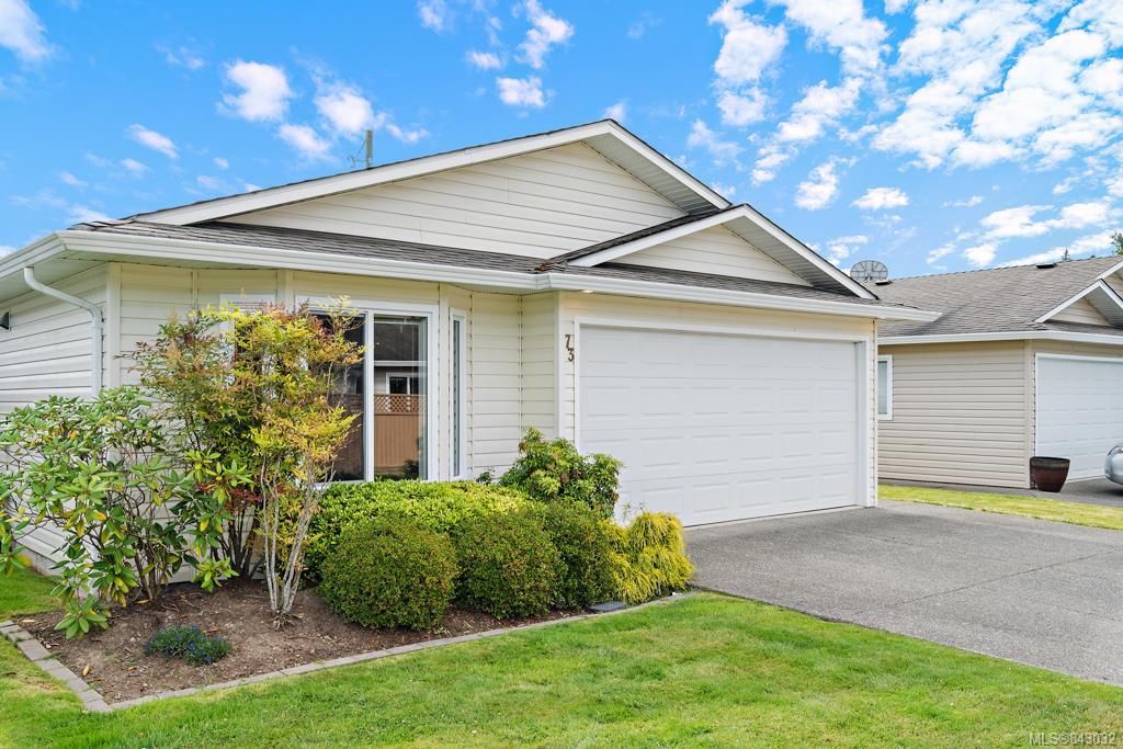 Main Photo: 73 7570 Tetayut Rd in Central Saanich: CS Hawthorne Manufactured Home for sale : MLS®# 843032