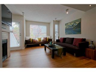 Photo 3: 11 877 W 7TH Avenue in Vancouver: Fairview VW Townhouse for sale in "EMERALD COURT" (Vancouver West)  : MLS®# V1061209