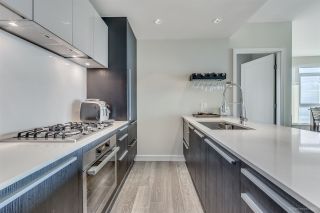 Photo 4: 806 1221 BIDWELL Street in Vancouver: West End VW Condo for sale in "Alexandra" (Vancouver West)  : MLS®# R2019706