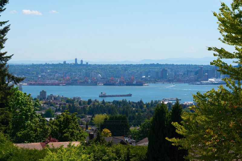 FEATURED LISTING: 195 CARISBROOKE Road East North Vancouver