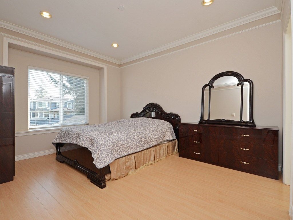 Photo 9: Photos: 6658 HERSHAM Avenue in Burnaby: Highgate House for sale (Burnaby South)  : MLS®# R2305620