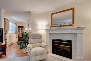 Photo 5: 102 9975 Fifth St in Sidney: Si Sidney North-East Condo for sale : MLS®# 914930