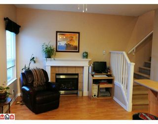 Photo 2: 117 33751 7TH Avenue in Mission: Mission BC Townhouse for sale in "HERITAGE PARK" : MLS®# F1003770