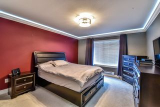Photo 12: 37 7090 180 Street in Surrey: Cloverdale BC Townhouse for sale in "THE BOARDWALK" (Cloverdale)  : MLS®# R2085658