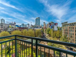 Photo 25: 507 22 E CORDOVA Street in Vancouver: Downtown VE Condo for sale in "THE VAN HORNE" (Vancouver East)  : MLS®# R2779944