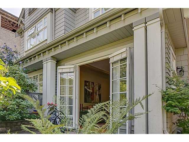 FEATURED LISTING: 2656 2ND Avenue West Vancouver