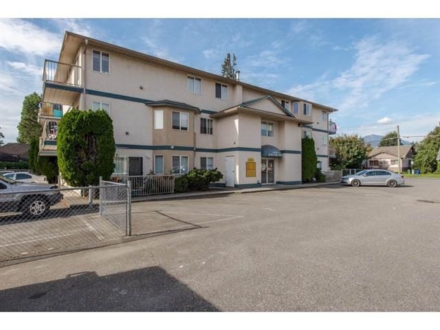 Main Photo: 16 46160 PRINCESS Avenue in Chilliwack: Chilliwack E Young-Yale Condo for sale in "ARCADIA ARMS" : MLS®# R2401789