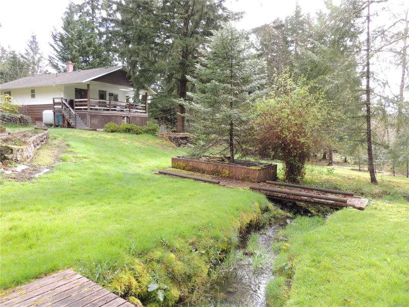 FEATURED LISTING: 7264 Somenos Rd Duncan