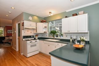 Photo 12: 2052 E 5TH Avenue in Vancouver: Grandview Woodland 1/2 Duplex for sale (Vancouver East)  : MLS®# R2625762