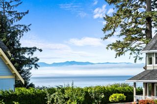 Photo 2: 7212 Austins Pl in Sooke: Sk Whiffin Spit House for sale : MLS®# 851445