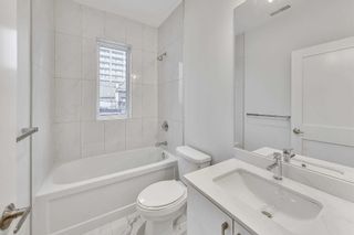 Photo 4: D 235 Davenport Road in Toronto: Annex House (Apartment) for lease (Toronto C02)  : MLS®# C5899573