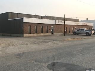Photo 2: 829 50th Street East in Saskatoon: North Industrial SA Commercial for sale : MLS®# SK934391
