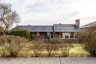 Photo 2: 454 BUCHANAN Avenue in New Westminster: Sapperton House for sale : MLS®# R2755127