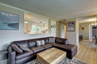 Photo 5: 928 ARCHWOOD Road SE in Calgary: Acadia Detached for sale : MLS®# C4258143