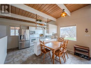 Photo 11: 303 Hyslop Drive in Penticton: House for sale : MLS®# 10309501