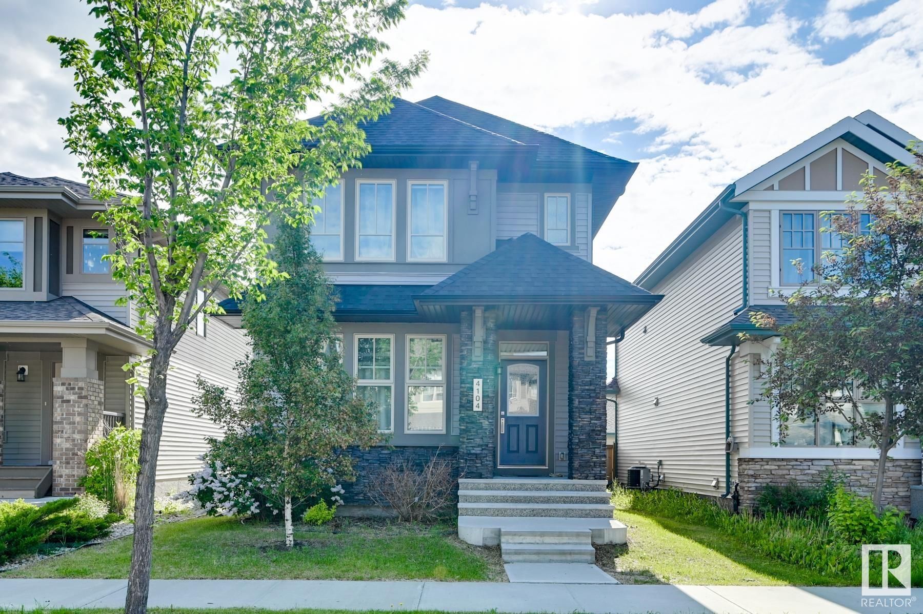 Main Photo: 4104 ALLAN Crescent in Edmonton: Zone 56 House for sale : MLS®# E4301085