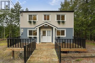 Photo 1: 2601 Gunwhale Rd in Pender Island: House for sale : MLS®# 954787