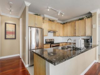 Photo 5: 2101 6823 STATION HILL Drive in Burnaby: South Slope Condo for sale (Burnaby South)  : MLS®# R2095552
