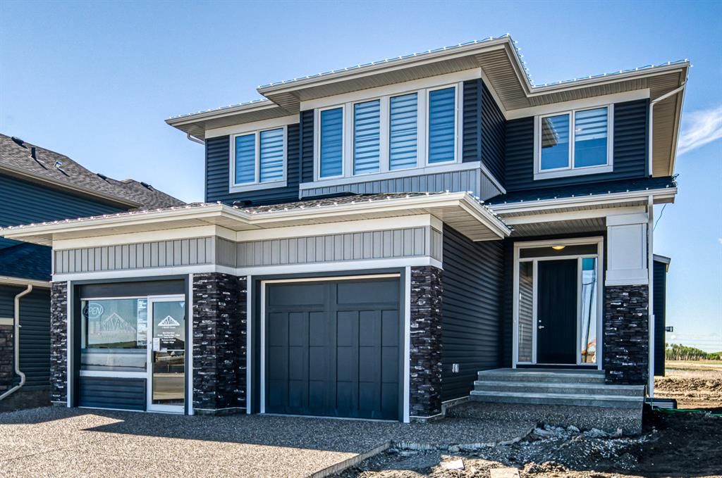 Main Photo: 608 West Lakeview Drive: Chestermere Detached for sale : MLS®# A2011288