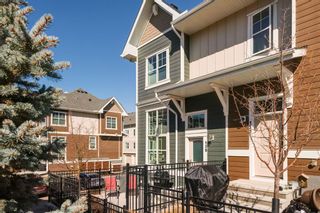 Photo 2: 139 Cranbrook Walk SE in Calgary: Cranston Row/Townhouse for sale : MLS®# A2114381