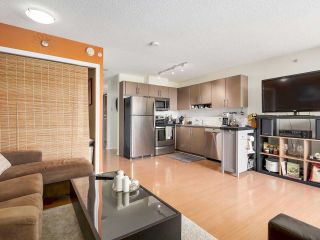 Photo 10: 908 550 TAYLOR Street in Vancouver: Downtown VW Condo for sale in "THE TAYLOR" (Vancouver West)  : MLS®# R2174831