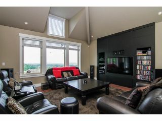 Photo 3: 3327 BLOSSOM Court in Abbotsford: Abbotsford East House for sale in "The Highlands" : MLS®# F1411809