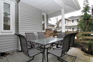 Photo 12: 24 12161 237 Street in Maple Ridge: East Central Townhouse for sale in "VILLAGE GREEN" : MLS®# R2235626