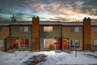 Photo 1: 45 9908 Bonaventure Drive SE in Calgary: Willow Park Row/Townhouse for sale : MLS®# A2011565