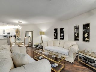 Photo 5: 205 70 RICHMOND Street in New Westminster: Fraserview NW Condo for sale in "GOVERNORS COURT" : MLS®# R2713784