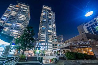 Photo 1: 3102 908 QUAYSIDE Drive in New Westminster: Quay Condo for sale : MLS®# R2497922