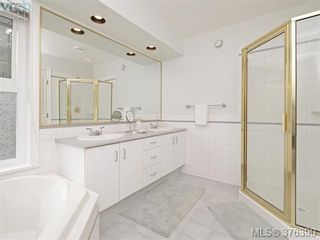 Photo 12: 3459 Waterloo Pl in VICTORIA: SE Mt Tolmie House for sale (Saanich East)  : MLS®# 755573