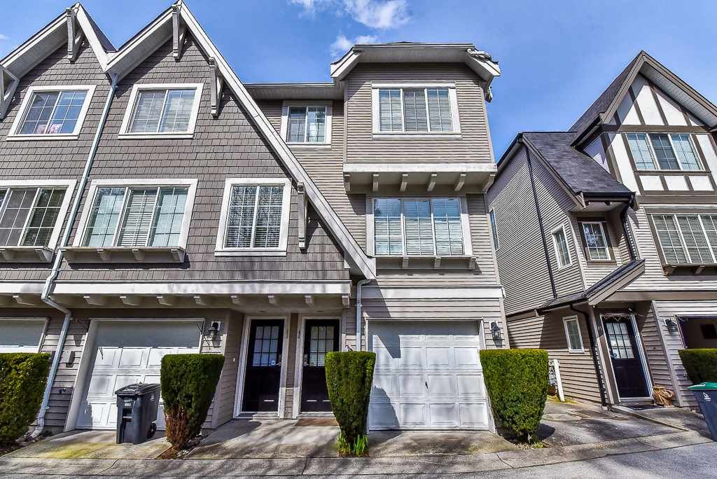 Main Photo: 44 12778 66 Avenue in Surrey: West Newton Townhouse for sale in "Hathaway Village" : MLS®# R2153687