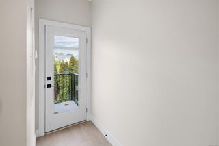 Photo 12: 2708 Graham St in Victoria: Vi Hillside Row/Townhouse for sale : MLS®# 884829