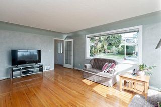 Photo 5: 270 Moss St in Victoria: Vi Fairfield West House for sale : MLS®# 929845