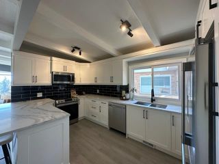 Photo 15: 1104 31 Avenue NW in Calgary: Cambrian Heights Semi Detached (Half Duplex) for sale : MLS®# A2001263