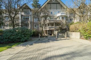 Photo 2: 105 7383 GRIFFITHS Drive in Burnaby: Highgate Condo for sale in "EIGHTEEN TREES" (Burnaby South)  : MLS®# R2764538
