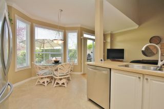 Photo 8: 6350 121 Street in Surrey: Panorama Ridge Townhouse for sale in "Forest Ridge" : MLS®# R2061864